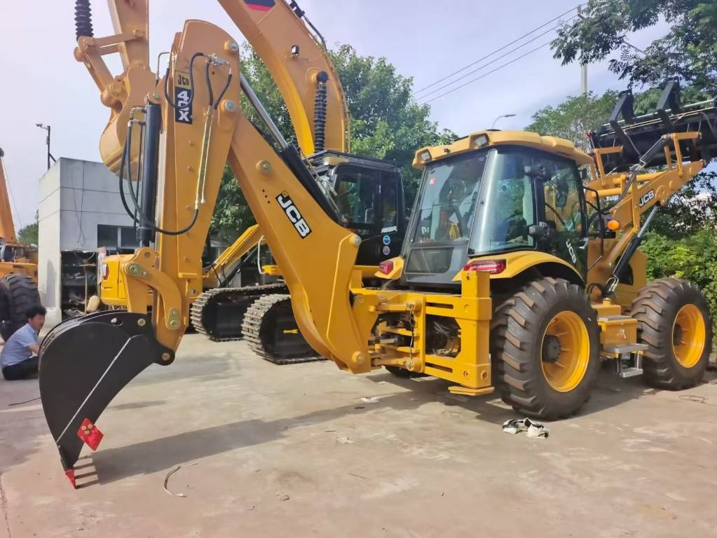 JCB 4 CX - Retroescavadeira: foto 1 JCB 4 CX - Retroescavadeira: foto 1