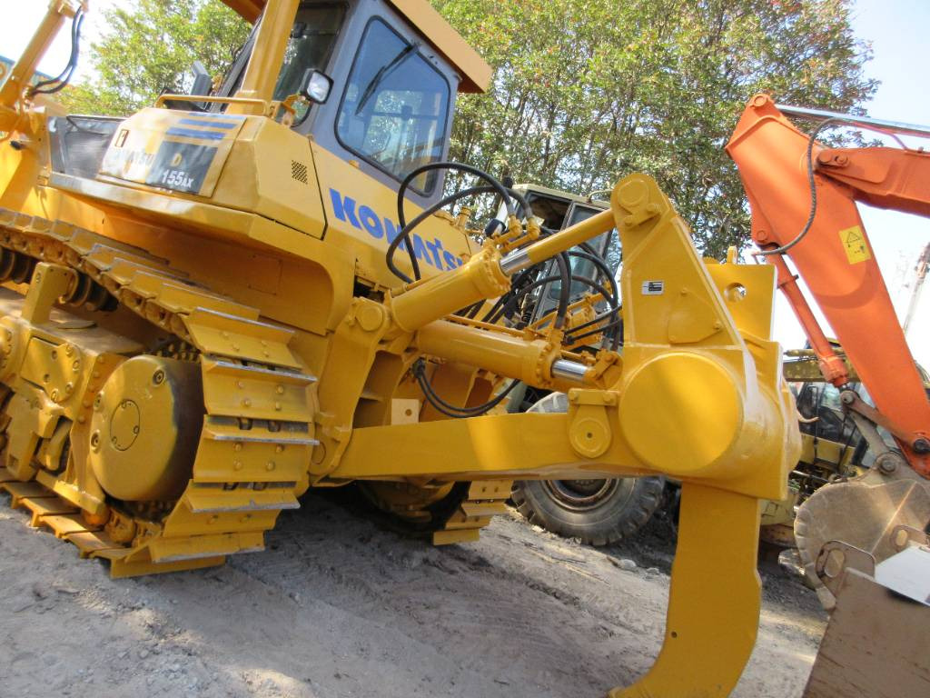 Komatsu D 155A - Buldôzer: foto 1 Komatsu D 155A - Buldôzer: foto 1