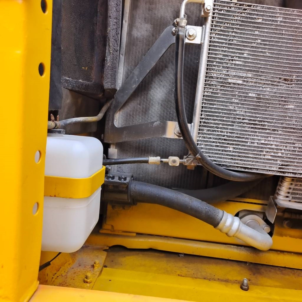 Komatsu PC 200-8 - Escavadora de rastos: foto 5 Komatsu PC 200-8 - Escavadora de rastos: foto 5