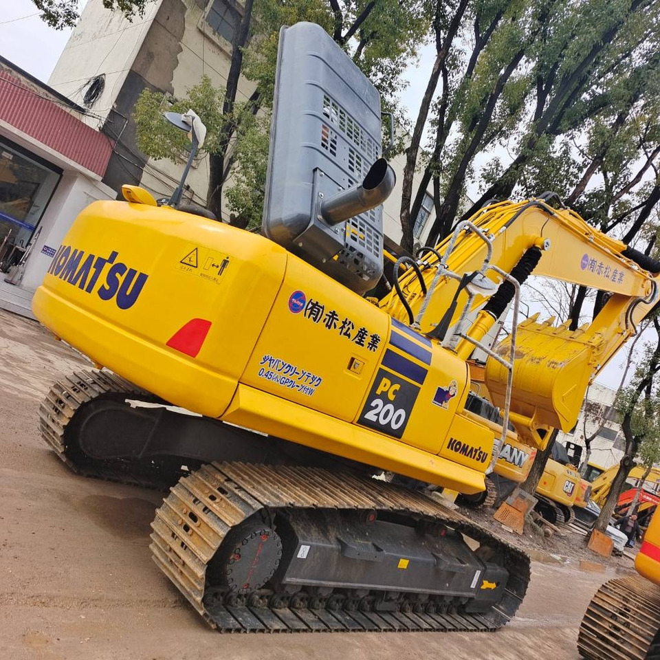 Komatsu PC 200 - Escavadora de rastos: foto 1 Komatsu PC 200 - Escavadora de rastos: foto 1