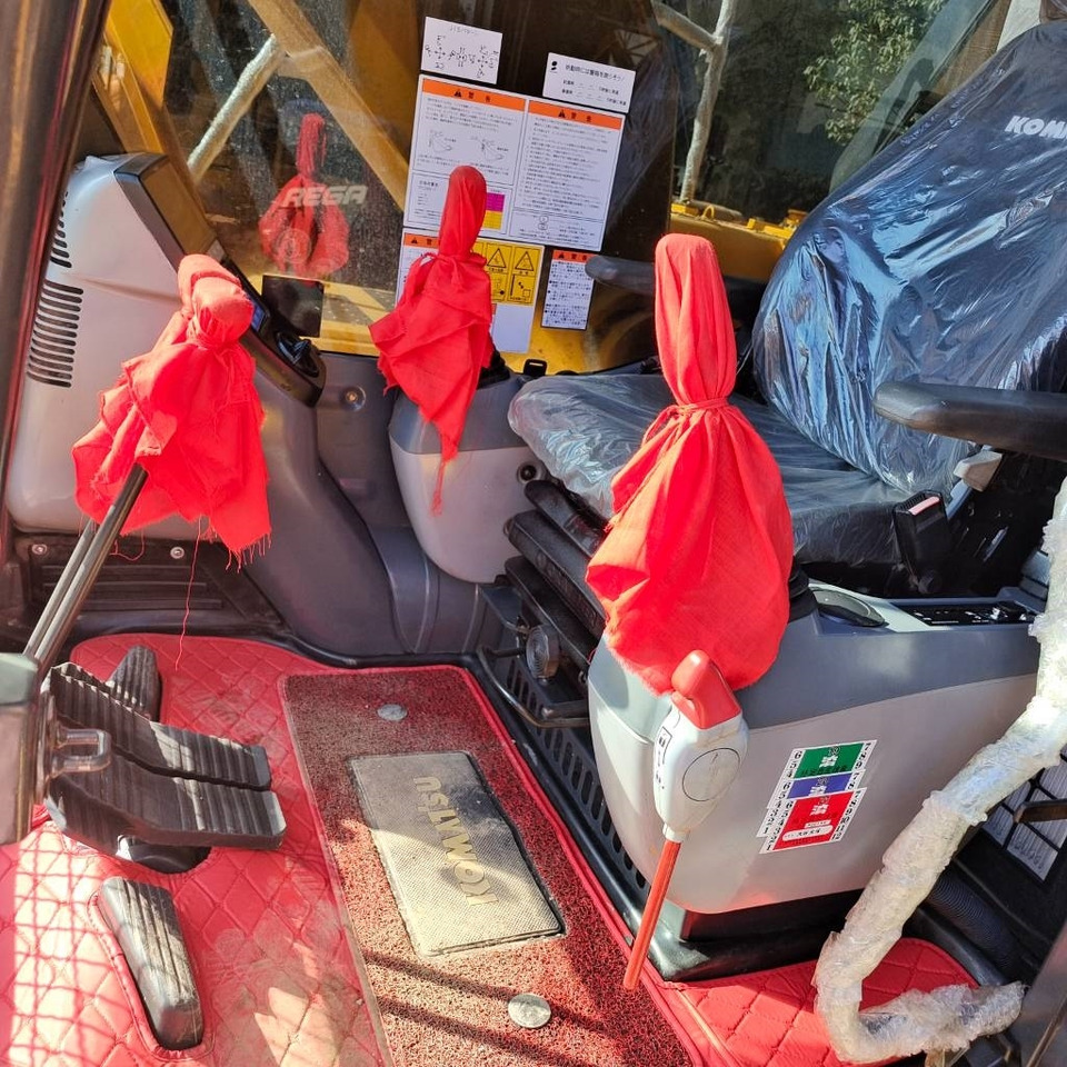 Komatsu PC 200 - Escavadora de rastos: foto 5 Komatsu PC 200 - Escavadora de rastos: foto 5