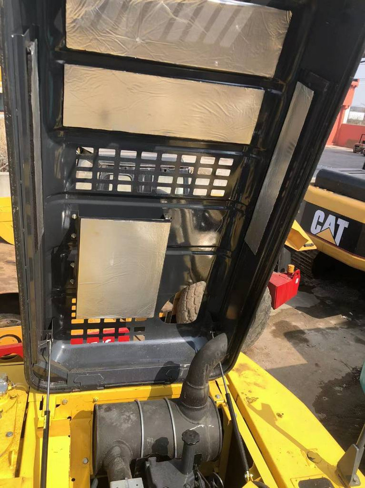Escavadora de rastos Komatsu PC 220-8: foto 13