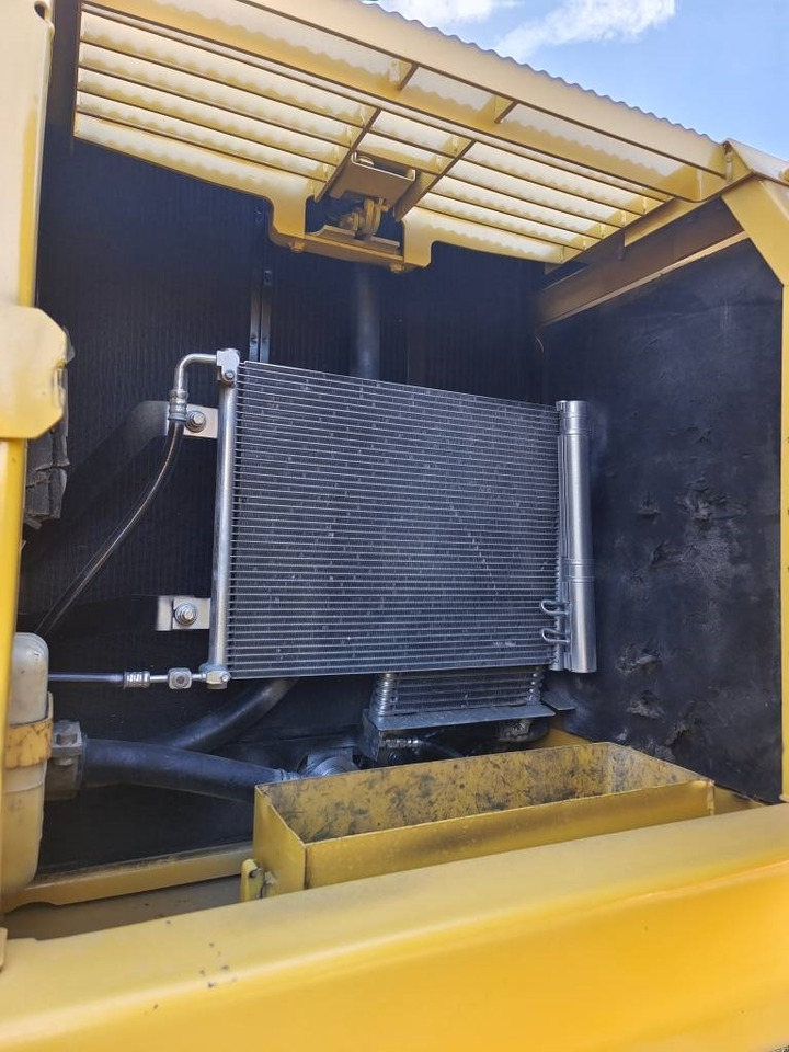 Komatsu PC 220 - Escavadora de rastos: foto 5 Komatsu PC 220 - Escavadora de rastos: foto 5