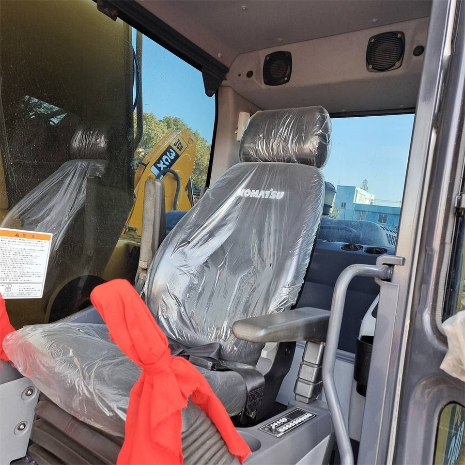 Komatsu PC 240 - Escavadora de rastos: foto 3 Komatsu PC 240 - Escavadora de rastos: foto 3