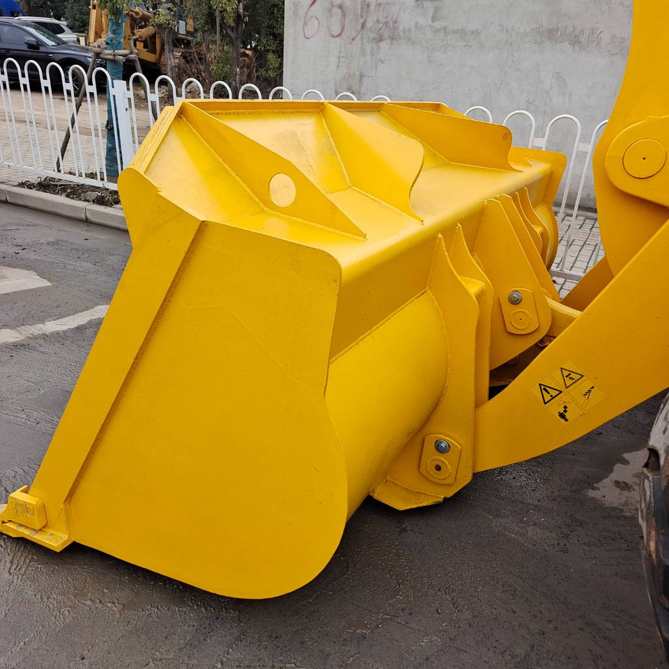 Komatsu WA 380-3 - Carregadeira de rodas: foto 2 Komatsu WA 380-3 - Carregadeira de rodas: foto 2