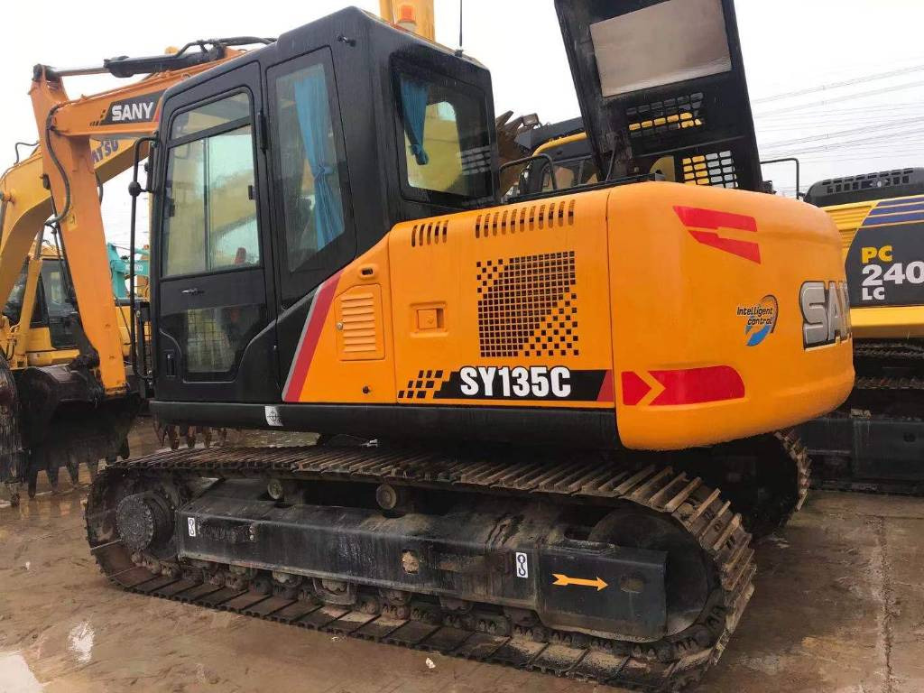 Escavadora de rastos Sany SY 135 C: foto 1