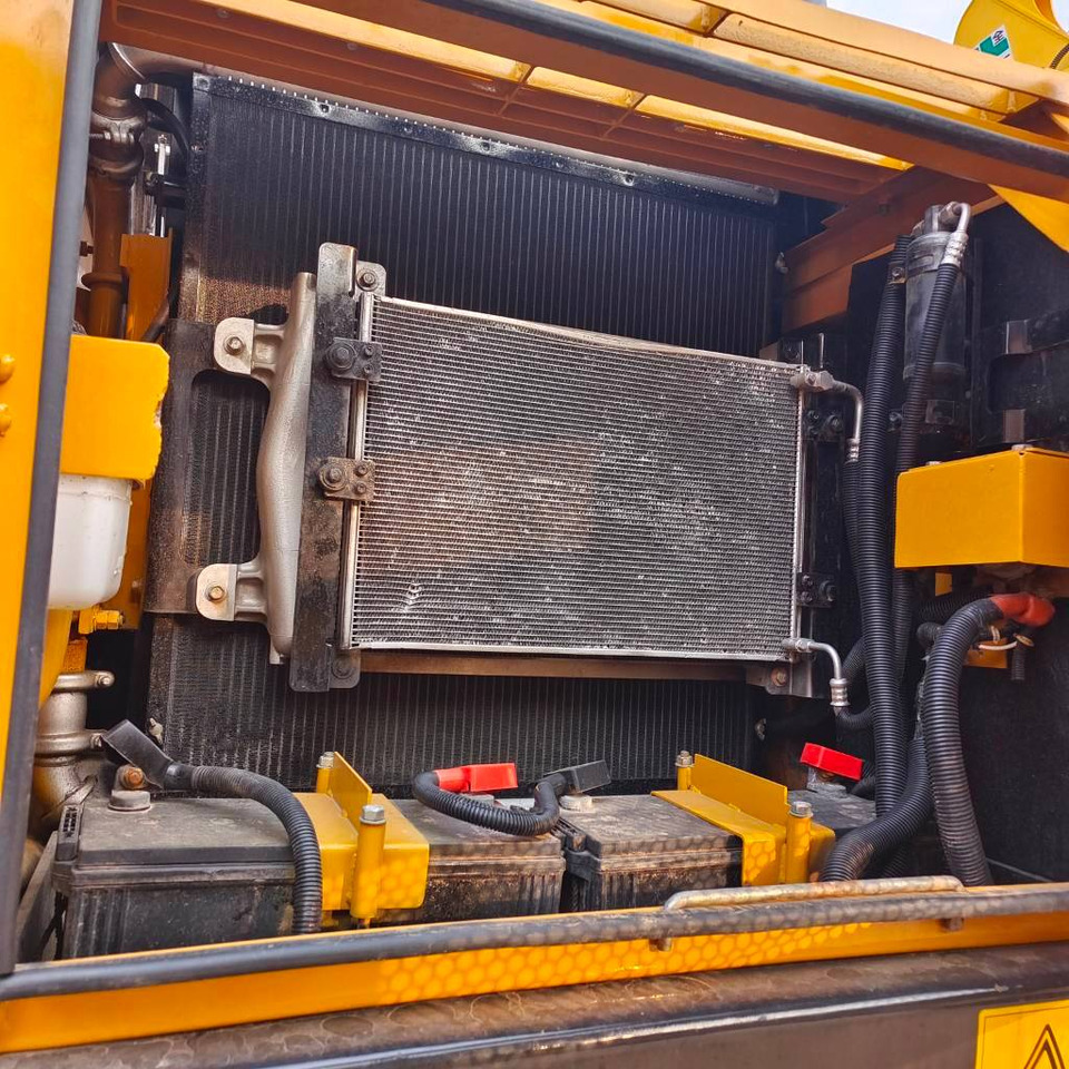 Escavadora de rastos Sany SY 215 C: foto 6