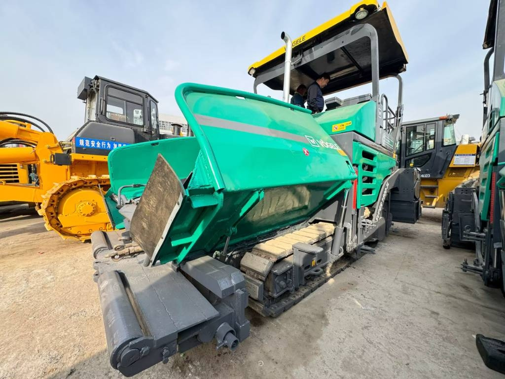 Vögele 1800-3 - Acabadora: foto 1 Vögele 1800-3 - Acabadora: foto 1