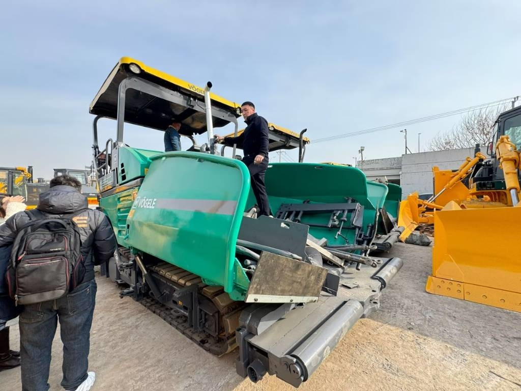 Vögele 1800-3 - Acabadora: foto 3 Vögele 1800-3 - Acabadora: foto 3