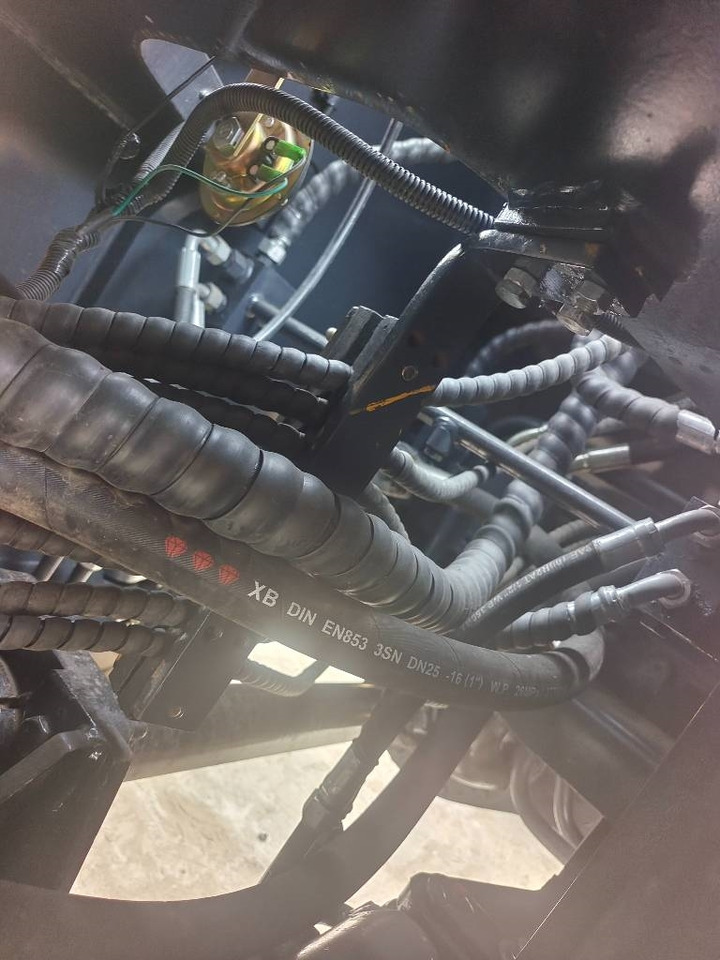 Carregadeira de rodas XCMG ZL 50 GN: foto 16