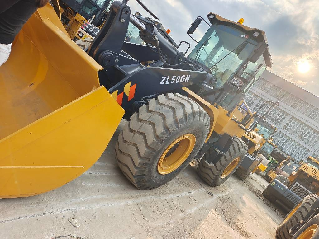 Carregadeira de rodas XCMG ZL 50 GN: foto 8