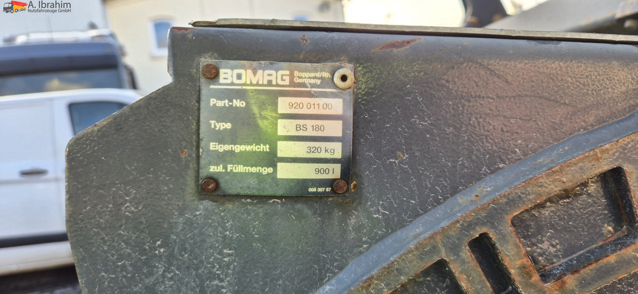 Bomag BW 174 AD2 | 12 t | Splitstreuer | Vibrator | Voll funktionsfähig - Rolo: foto 3 Bomag BW 174 AD2 | 12 t | Splitstreuer | Vibrator | Voll funktionsfähig - Rolo: foto 3