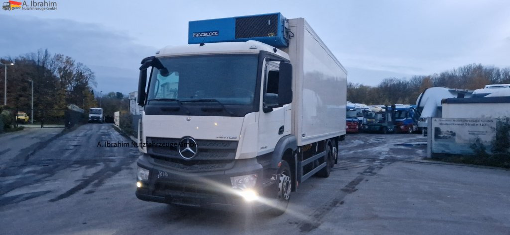 Caminhão Mercedes-Benz 2540L: foto 8