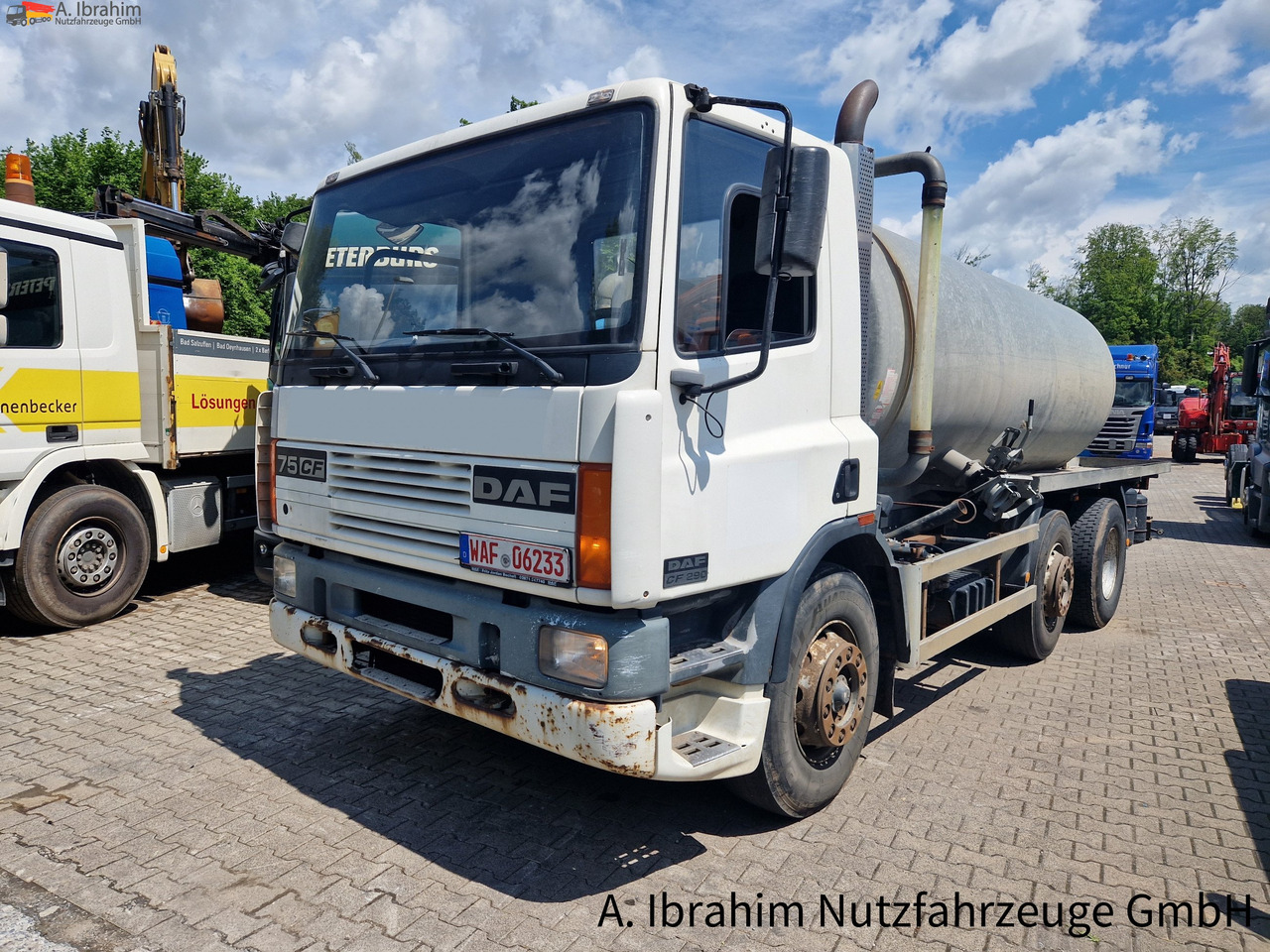 Daf CF 290 Wassertank 13500 L, Tank verzinkt Vorlauf- Lift- Lenkachse - Caminhão tanque: foto 1 Daf CF 290 Wassertank 13500 L, Tank verzinkt Vorlauf- Lift- Lenkachse - Caminhão tanque: foto 1
