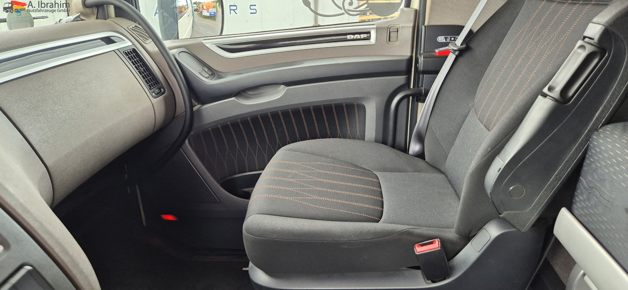 Daf XF 450 FAR Edscha Liftachse auch als Komplettzug !! - Caminhão com lona: foto 2 Daf XF 450 FAR Edscha Liftachse auch als Komplettzug !! - Caminhão com lona: foto 2