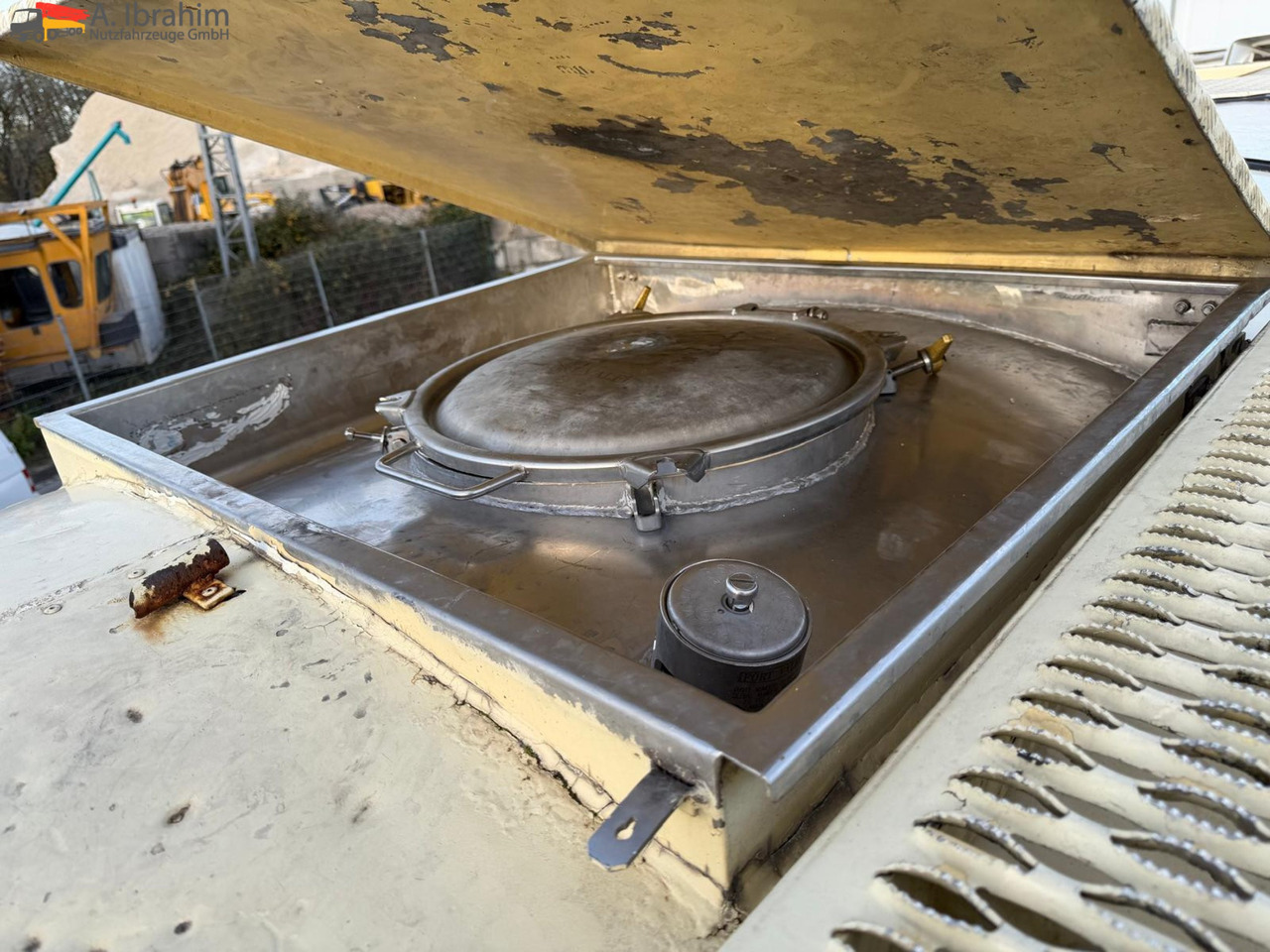 Feldbinder Lebensmittel Tank Container 26500 L | 2 Kammern | Heizung | 20 ft | Edelstahl - Semirreboque tanque: foto 5 Feldbinder Lebensmittel Tank Container 26500 L | 2 Kammern | Heizung | 20 ft | Edelstahl - Semirreboque tanque: foto 5