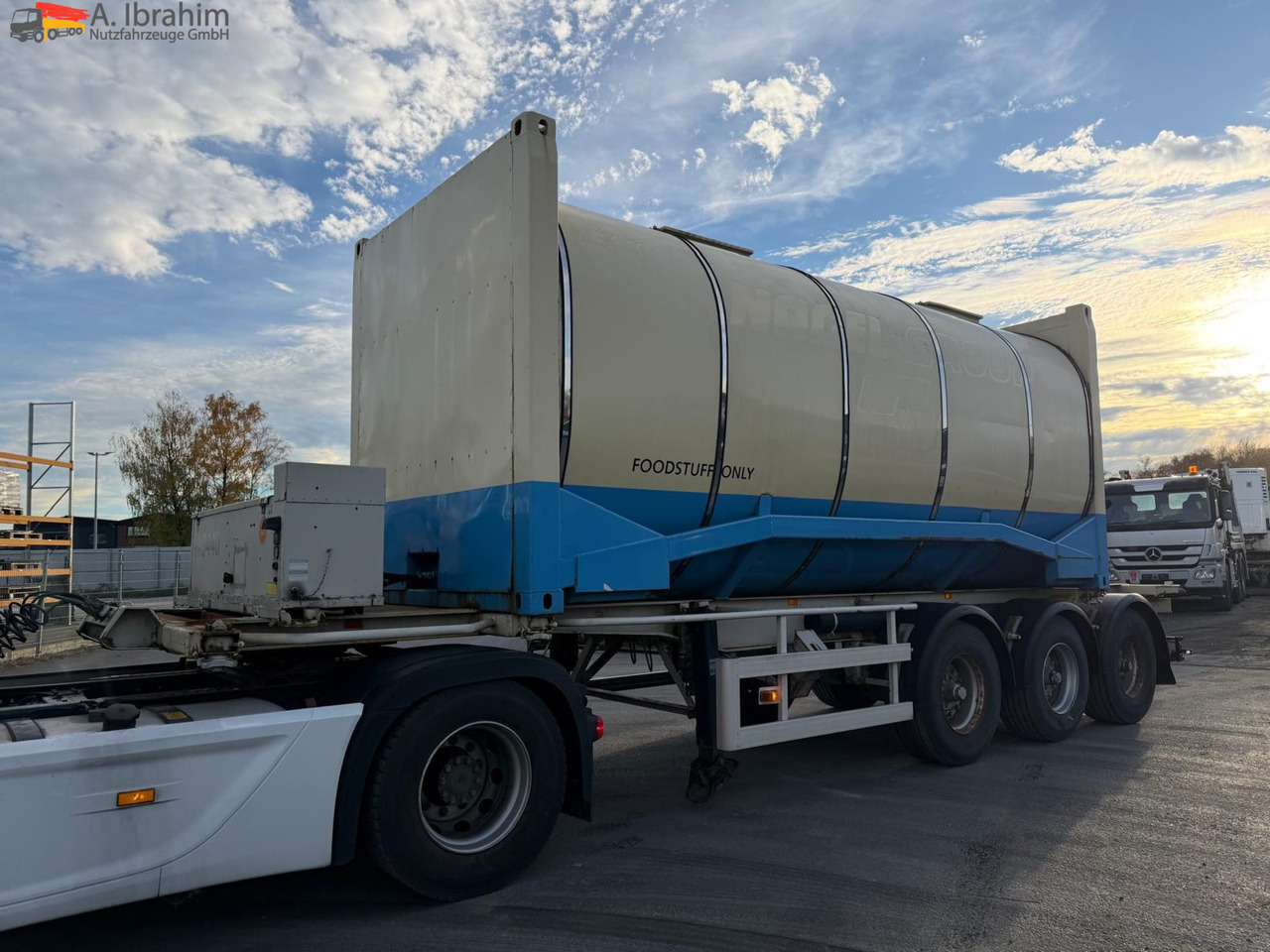 Feldbinder Lebensmittel Tank Container 26500 L | 2 Kammern | Heizung | 20 ft | Edelstahl - Semirreboque tanque: foto 1 Feldbinder Lebensmittel Tank Container 26500 L | 2 Kammern | Heizung | 20 ft | Edelstahl - Semirreboque tanque: foto 1