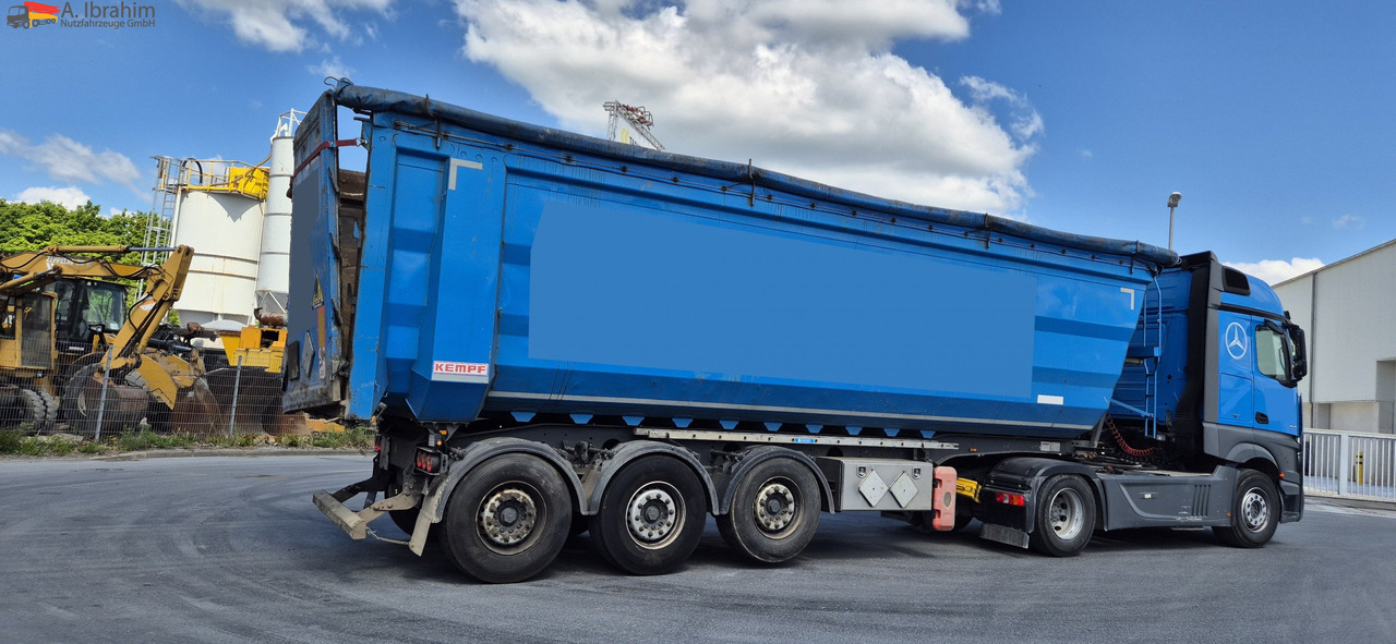 Kempf SKM 35/3 Leichter Schaden am Heck voll fahrbereit. - Semireboque basculante: foto 4 Kempf SKM 35/3 Leichter Schaden am Heck voll fahrbereit. - Semireboque basculante: foto 4