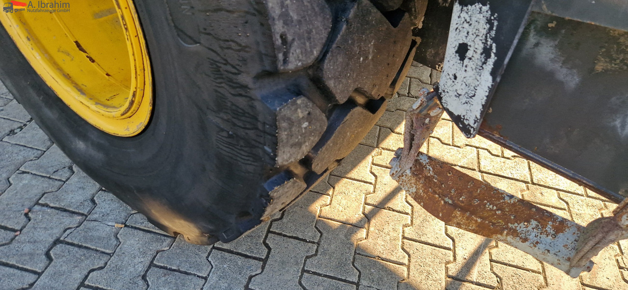 Komatsu WA 200 technisch ok. technische Wartung beim Komatsu Service - Carregadeira de rodas: foto 2 Komatsu WA 200 technisch ok. technische Wartung beim Komatsu Service - Carregadeira de rodas: foto 2