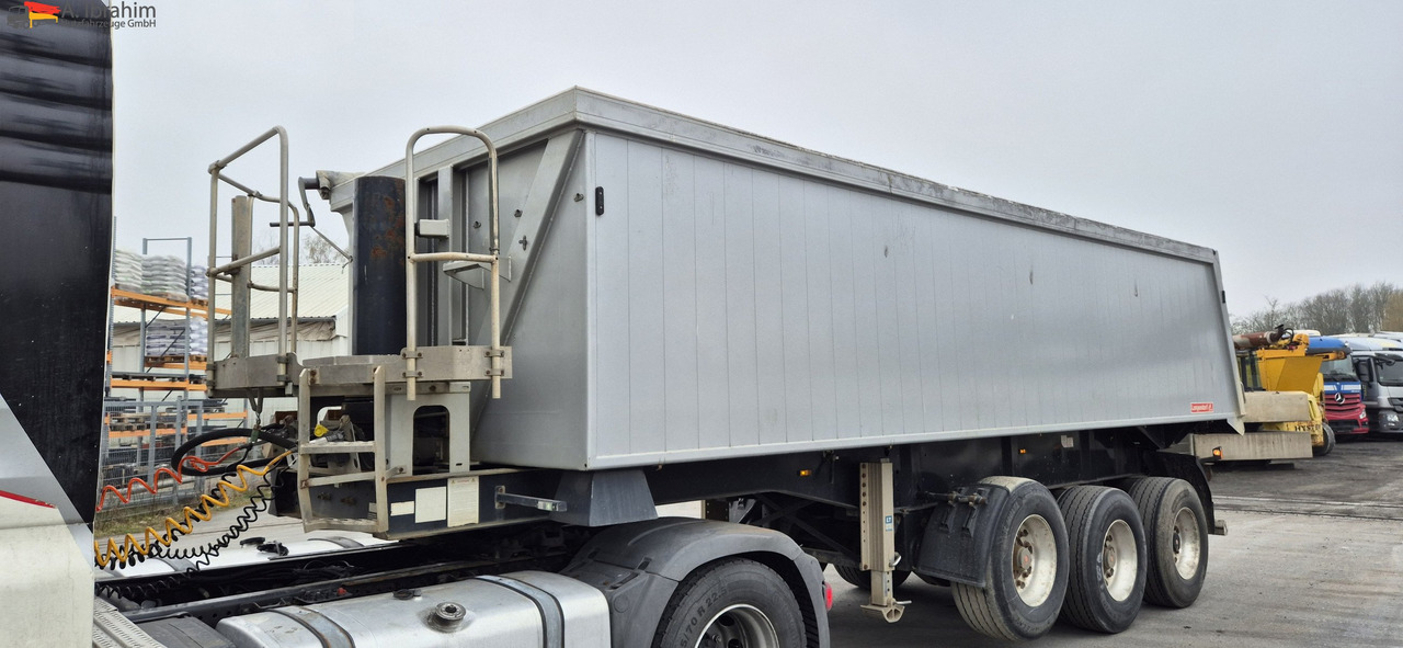 Langendorf SKA24/30 Zustand normal - Semireboque basculante: foto 1 Langendorf SKA24/30 Zustand normal - Semireboque basculante: foto 1