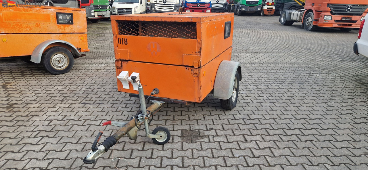 Demag SC 40 DS-2 Kompressor, Deutzmotor - Máquina de construção: foto 1 Demag SC 40 DS-2 Kompressor, Deutzmotor - Máquina de construção: foto 1