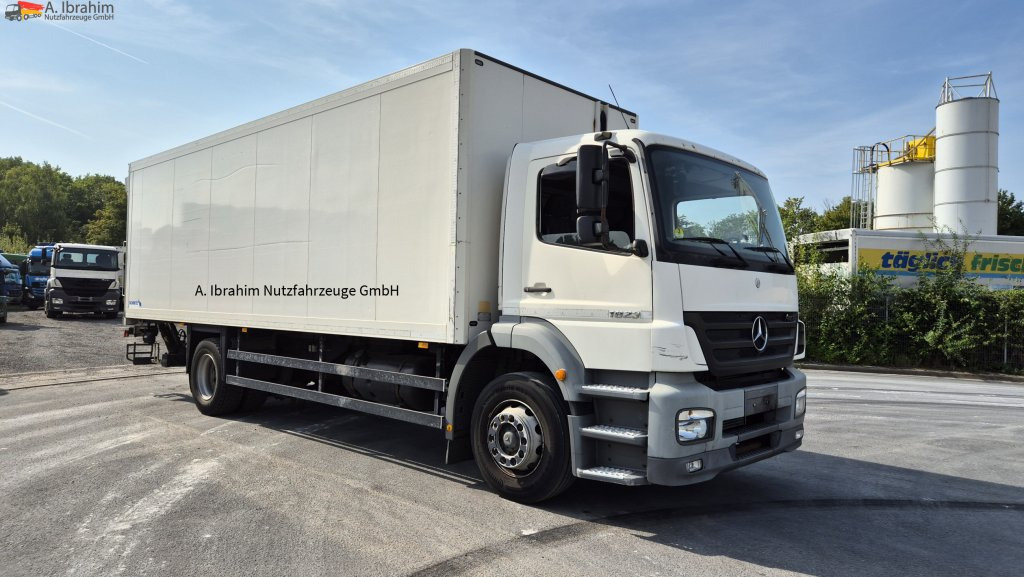Caminhão frigorífico Mercedes-Benz 1823 Frigoblock, 2 Kammer, LBW: foto 9