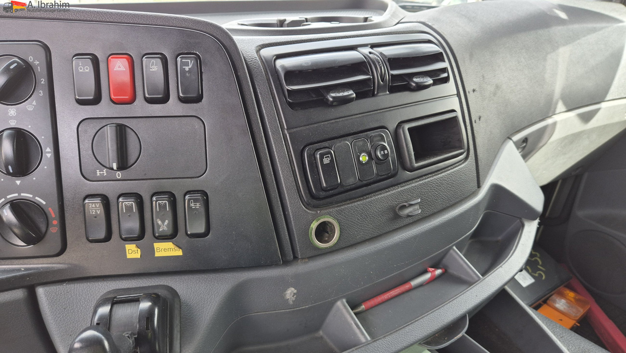 Mercedes-Benz 2540L Frigoblock, 6x2 Lenk-Liftachse - Caminhão frigorífico: foto 2 Mercedes-Benz 2540L Frigoblock, 6x2 Lenk-Liftachse - Caminhão frigorífico: foto 2