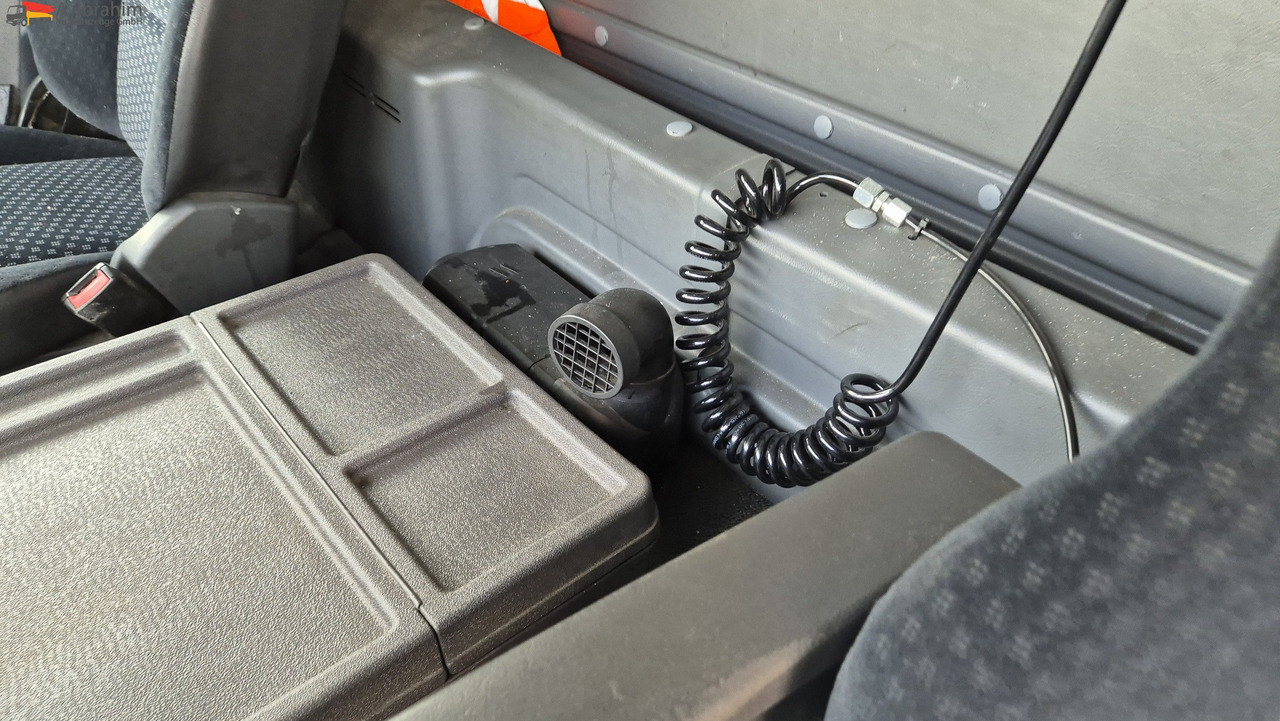 Mercedes-Benz 2540L Frigoblock, 6x2 Lenk-Liftachse - Caminhão frigorífico: foto 4 Mercedes-Benz 2540L Frigoblock, 6x2 Lenk-Liftachse - Caminhão frigorífico: foto 4