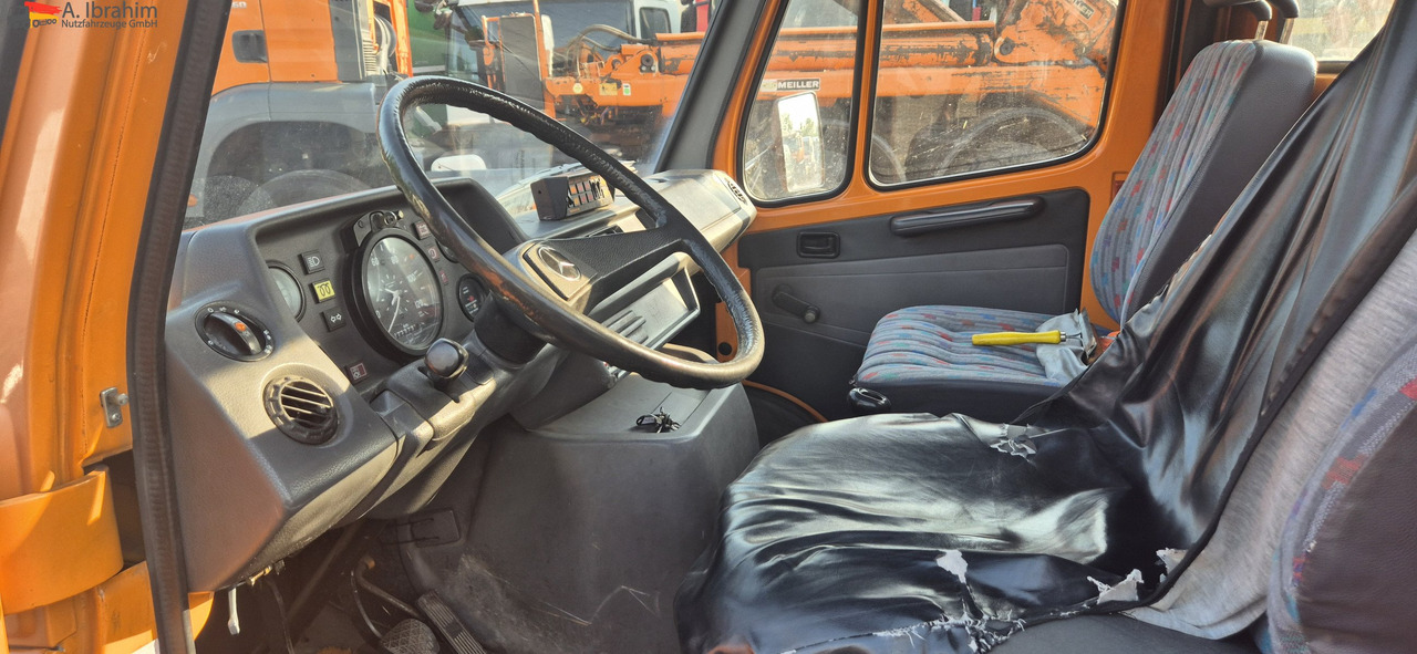 Mercedes-Benz 410D Ruthmann KL 90 Topzustand UVV gültig - Caminhão com plataforma aérea: foto 3 Mercedes-Benz 410D Ruthmann KL 90 Topzustand UVV gültig - Caminhão com plataforma aérea: foto 3
