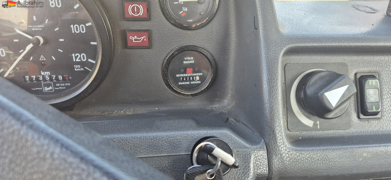 Mercedes-Benz 410D Ruthmann KL 90 Topzustand UVV gültig - Caminhão com plataforma aérea: foto 2 Mercedes-Benz 410D Ruthmann KL 90 Topzustand UVV gültig - Caminhão com plataforma aérea: foto 2