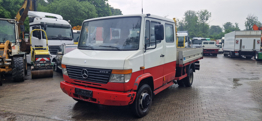 Mercedes-Benz 615D Doka Pritsche, Zustand gut - Furgão caixa aberta, Carrinha cabine dupla: foto 5 Mercedes-Benz 615D Doka Pritsche, Zustand gut - Furgão caixa aberta, Carrinha cabine dupla: foto 5