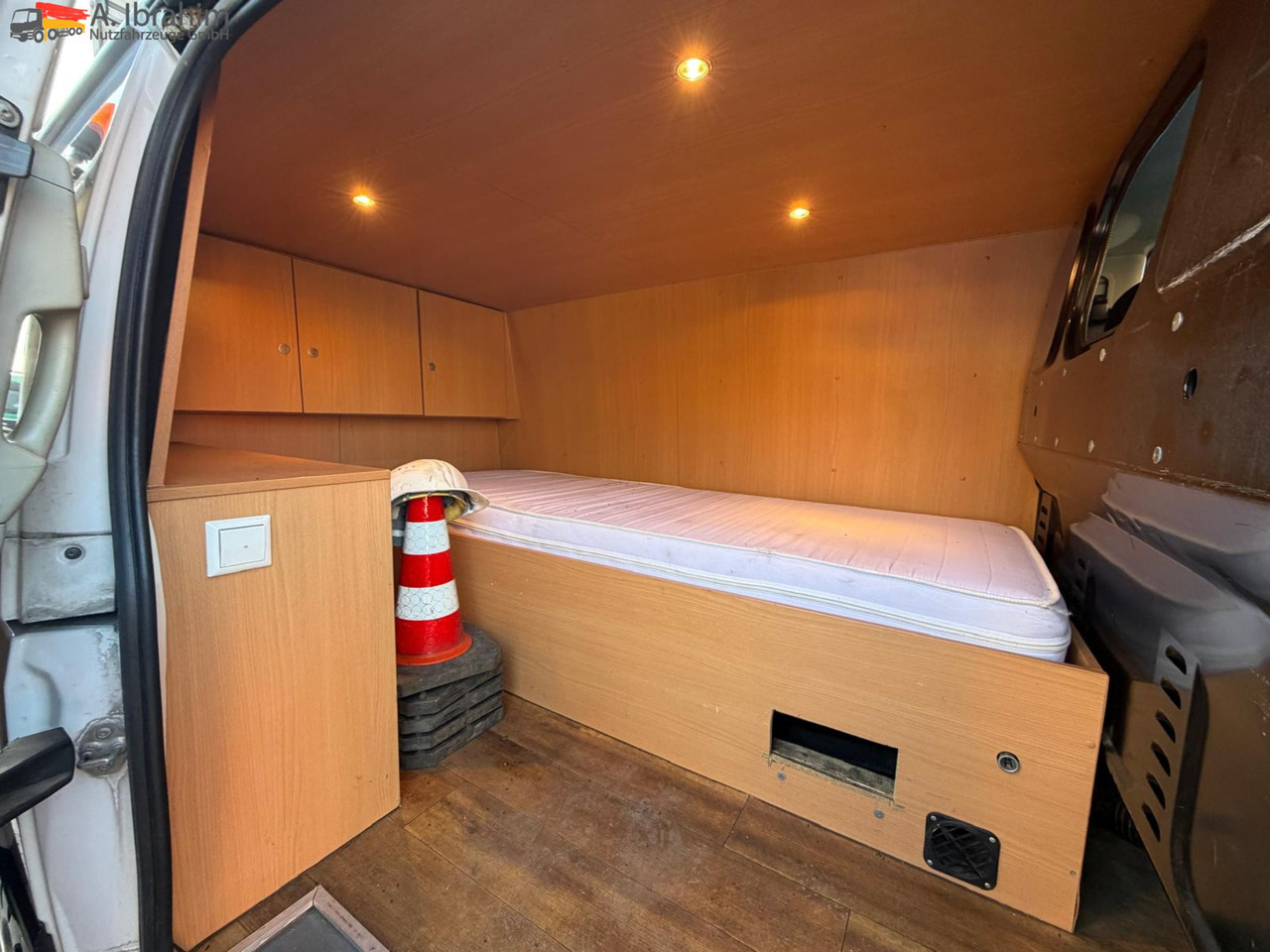 Mercedes-Benz Vito 116 CDI Standheizung | BF 3 | GST Anlage - Food truck: foto 5 Mercedes-Benz Vito 116 CDI Standheizung | BF 3 | GST Anlage - Food truck: foto 5