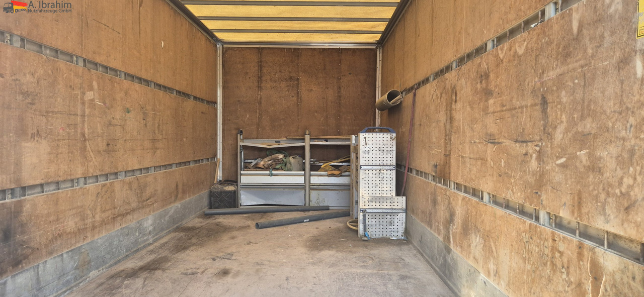 Renault Midlum 180 DCI Werkstattkoffer mit Treppe - Carrinha de contentor: foto 5 Renault Midlum 180 DCI Werkstattkoffer mit Treppe - Carrinha de contentor: foto 5