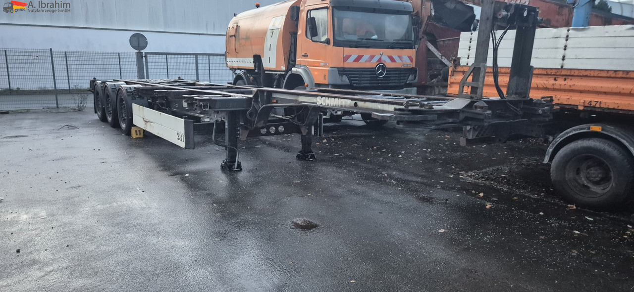 Schmitz SCF24 2x20,30,40,45 ft Multichassis, ausziehbar - Semireboque transportador de contêineres/ Caixa móvel: foto 1 Schmitz SCF24 2x20,30,40,45 ft Multichassis, ausziehbar - Semireboque transportador de contêineres/ Caixa móvel: foto 1
