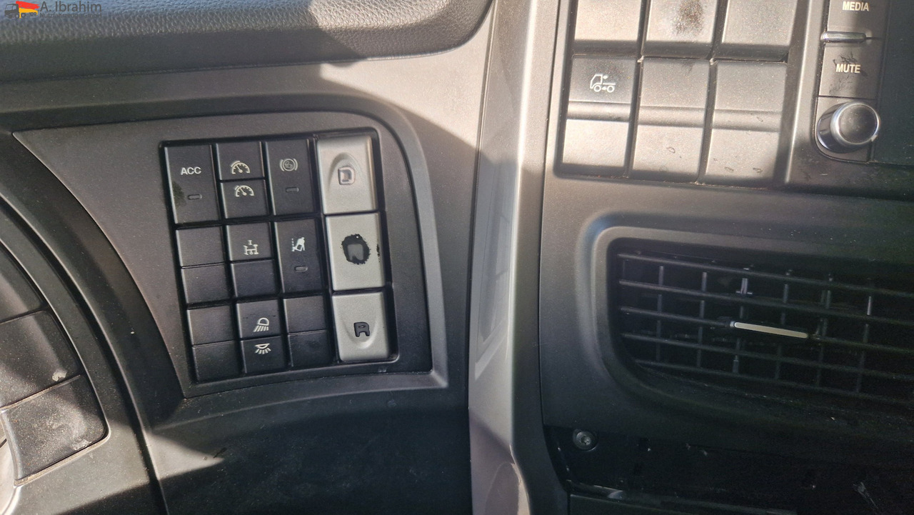 Iveco Stralis 460 Vollspoiler 3x vorhanden - Tractor: foto 2 Iveco Stralis 460 Vollspoiler 3x vorhanden - Tractor: foto 2