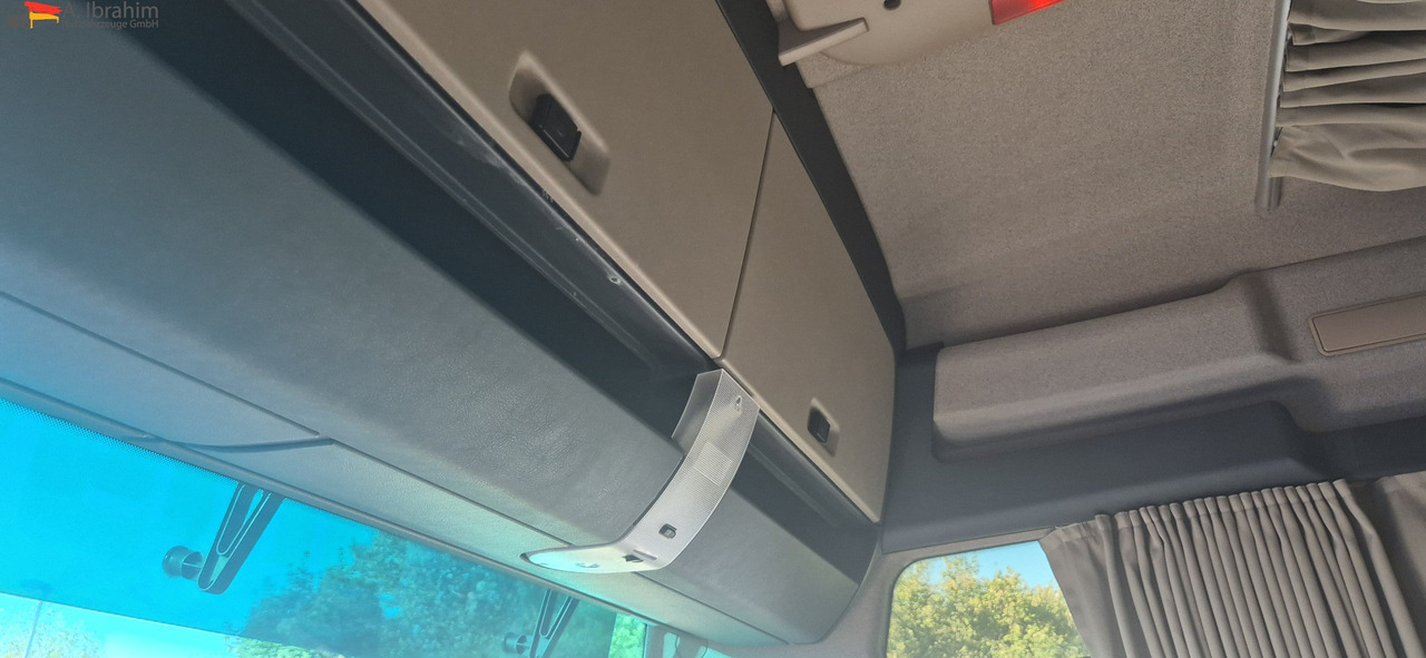 MAN TGX 18.500 Retarder | Standklima | XXL | 2x Tank | LED | deutsches Fahrzeug - Tractor: foto 5 MAN TGX 18.500 Retarder | Standklima | XXL | 2x Tank | LED | deutsches Fahrzeug - Tractor: foto 5