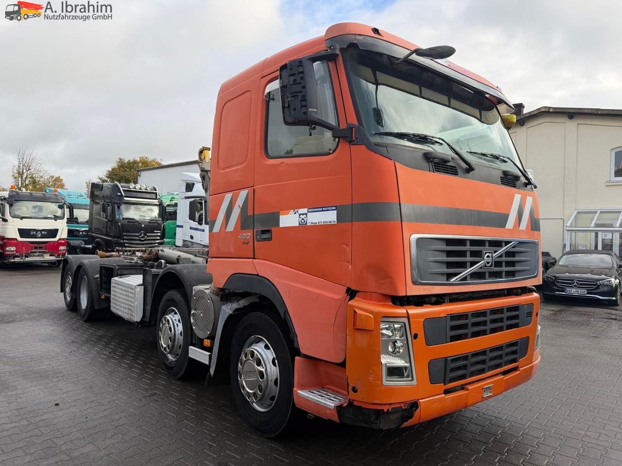 Volvo FH12-420 8x2 Fahrzeugpapiere Schweiz - Caminhão polibenne: foto 1 Volvo FH12-420 8x2 Fahrzeugpapiere Schweiz - Caminhão polibenne: foto 1
