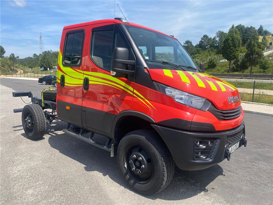 Iveco 70-S180 4X4 - Caminhão chassi: foto 2 Iveco 70-S180 4X4 - Caminhão chassi: foto 2
