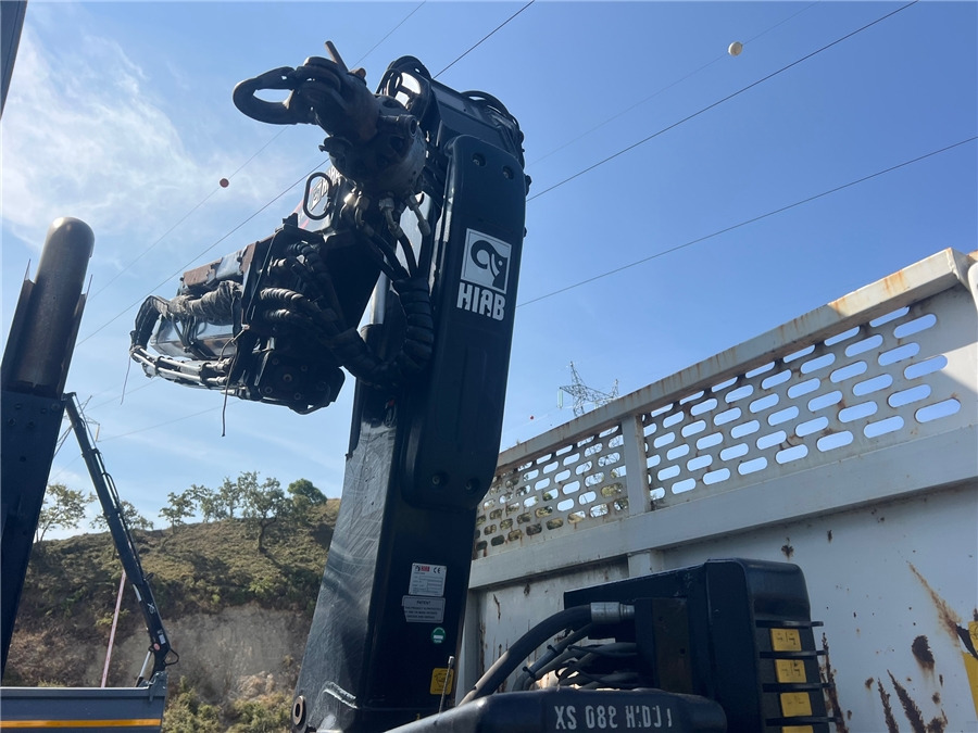 Caminhão basculante Renault C 320 P: foto 12