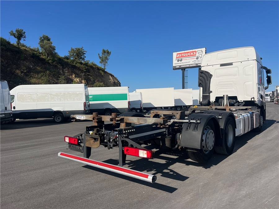 Renault T430 - Caminhão transportador de contêineres/ Caixa móvel: foto 4 Renault T430 - Caminhão transportador de contêineres/ Caixa móvel: foto 4
