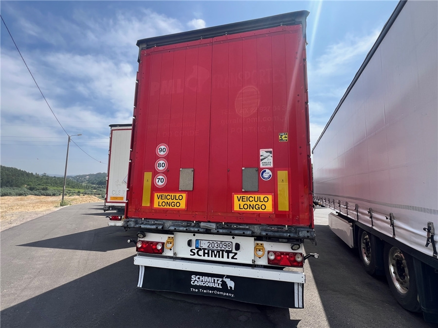 SCHMITZ CARGOBULL SCB-S3T TETO ELEVAR - Semi-reboque de lona: foto 4 SCHMITZ CARGOBULL SCB-S3T TETO ELEVAR - Semi-reboque de lona: foto 4