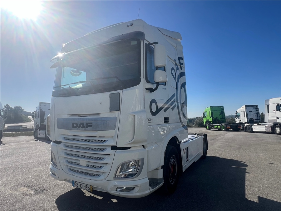 DAF XF 105 460 - Tractor: foto 2 DAF XF 105 460 - Tractor: foto 2