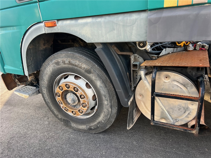 Locação de DAF XF95/480 Manual gear DAF XF95/480 Manual gear: foto 8