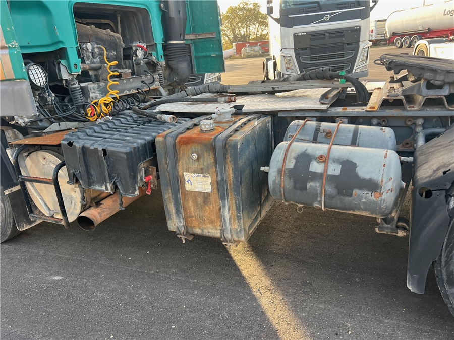 Locação de DAF XF95/480 Manual gear DAF XF95/480 Manual gear: foto 9