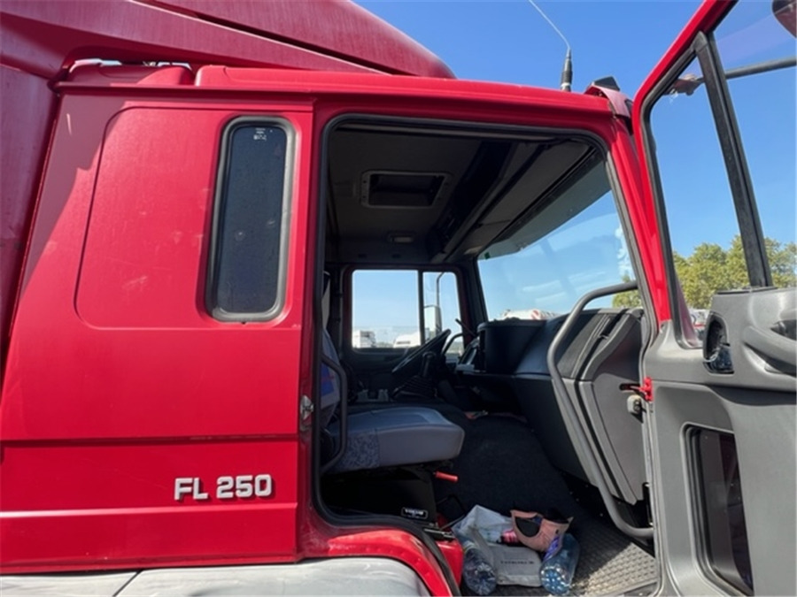 Volvo FL250 - Caminhão chassi: foto 5 Volvo FL250 - Caminhão chassi: foto 5