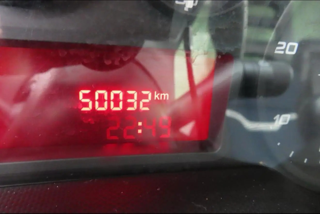 Carrinha de contentor IVECO DAILY 35C16: foto 6