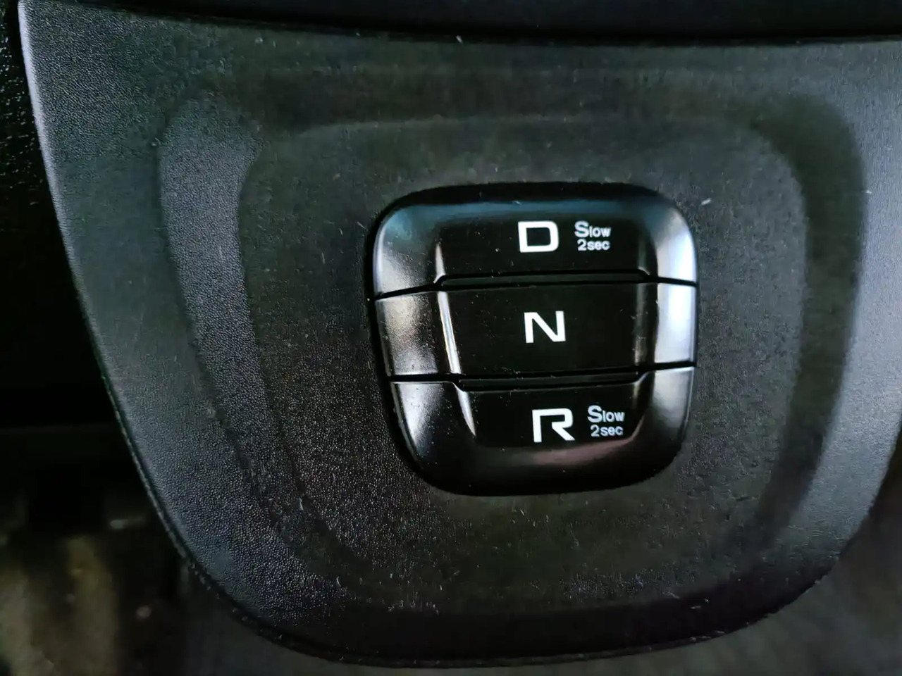 Caminhão com lona IVECO EUROCARGO 120E25P: foto 17