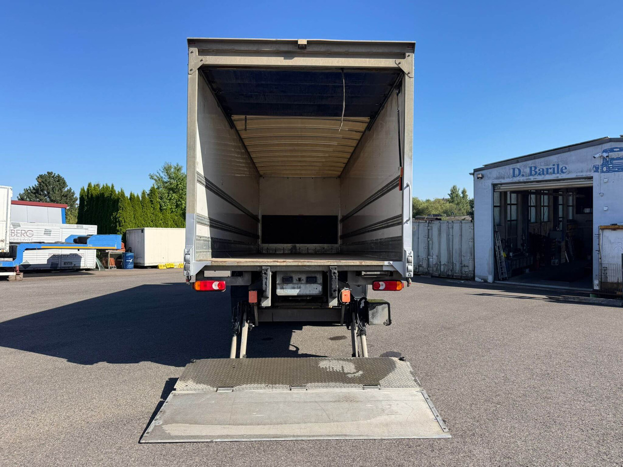 IVECO EUROCARGO 160E25P - Caminhão furgão: foto 2 IVECO EUROCARGO 160E25P - Caminhão furgão: foto 2