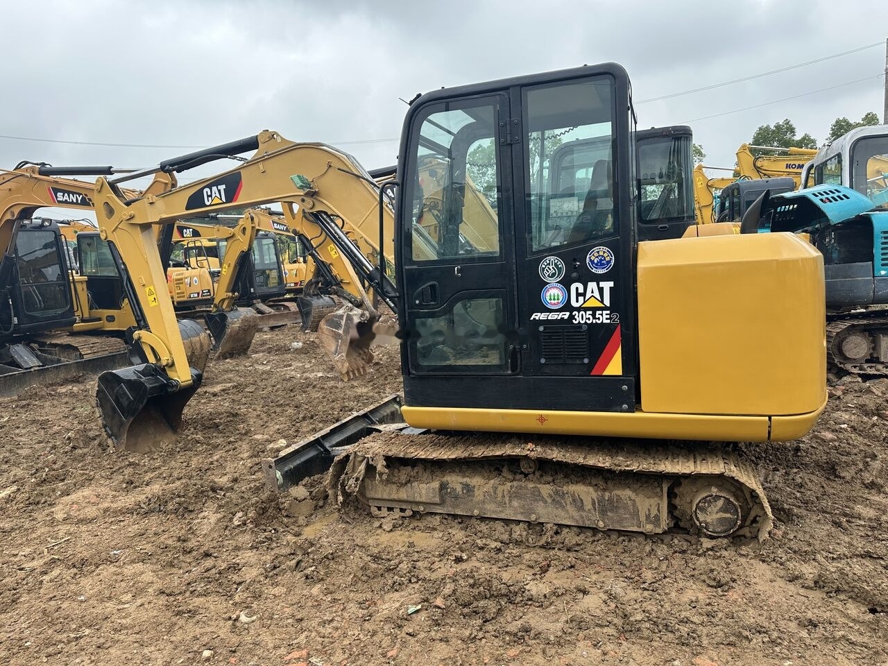 Caterpillar 305.5E - Mini escavadeira: foto 2 Caterpillar 305.5E - Mini escavadeira: foto 2