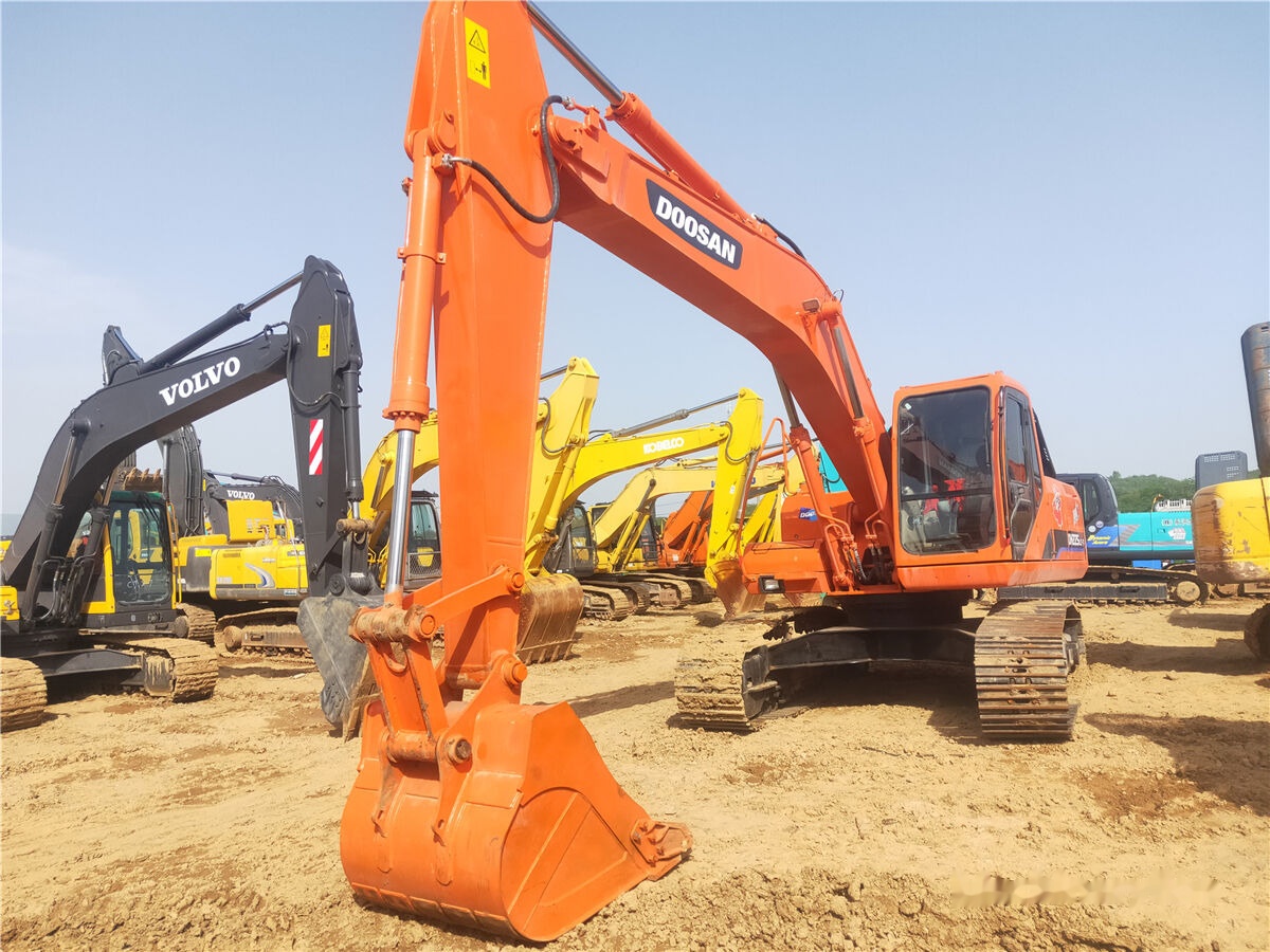 Escavadora de rastos Doosan DH225: foto 8 Escavadora de rastos Doosan DH225: foto 8